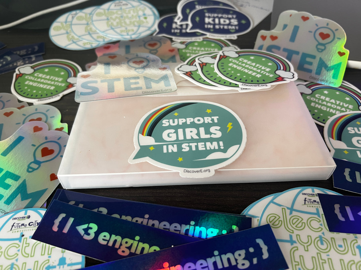 Support Girls in STEM Sticker [Bulk Pack]
